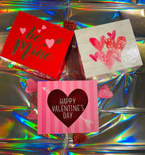 Load image into Gallery viewer, Valentine’s Gloss Box
